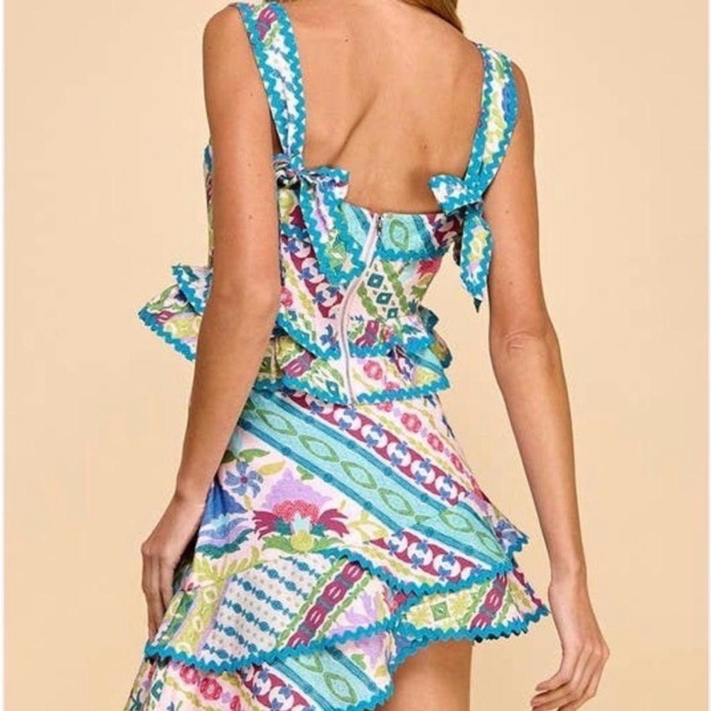 TCEC Two Piece Set Crop Top/ Ruffled Mini Skirt Floral Patchwork - Picture 3 of 6